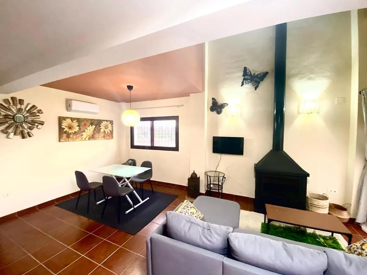 Casita Rural Sierra De Sevilla, Combina Una Maravilla Сasa de vacaciones